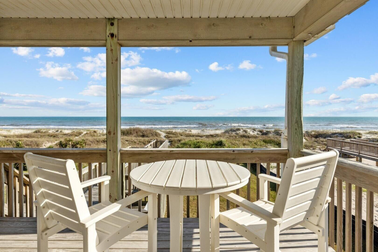 Primary image, Highsmith Cottage 4 Bedroom Home, Carteret