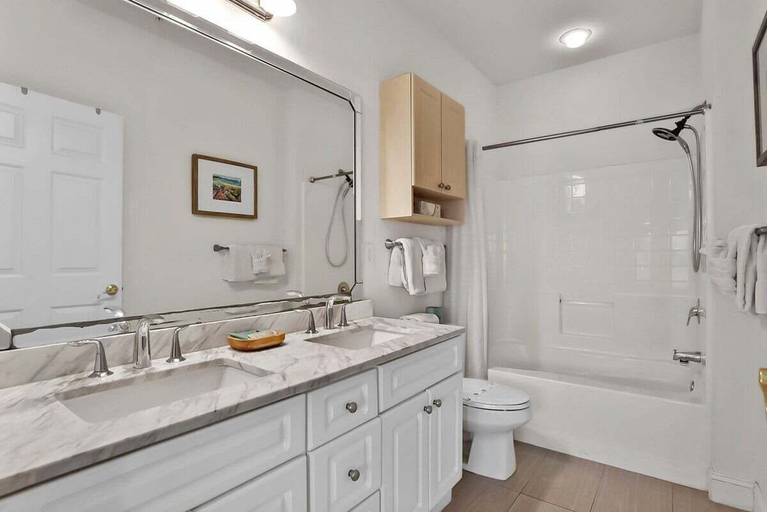 Others 2, Magnolia Pointe Luster Leaf 4825-102, Horry