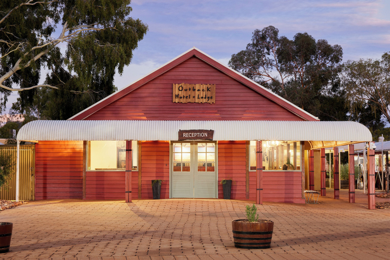 Exterior & Views 2, Outback Lodge, Petermann-Simpson