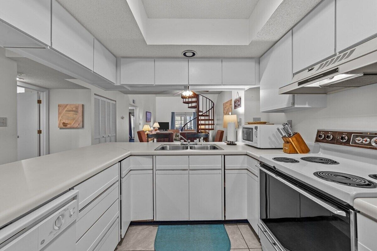 Interior 5, Heron Pointe C12, Horry