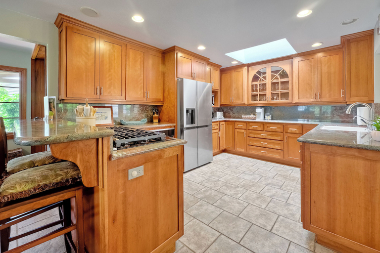 Interior 5, 5051 Shore Drive, San Diego