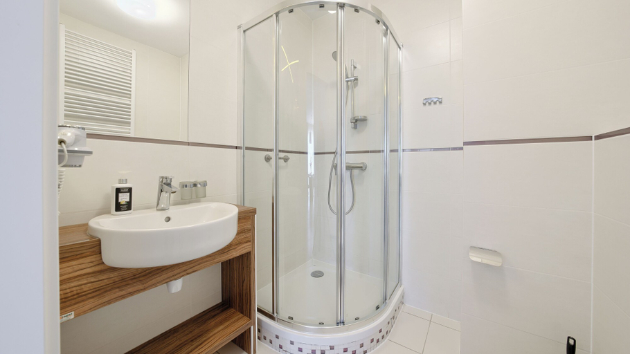 Bathroom 3, Apartamenty Sun & Snow Baltic Cliff, Gryfice