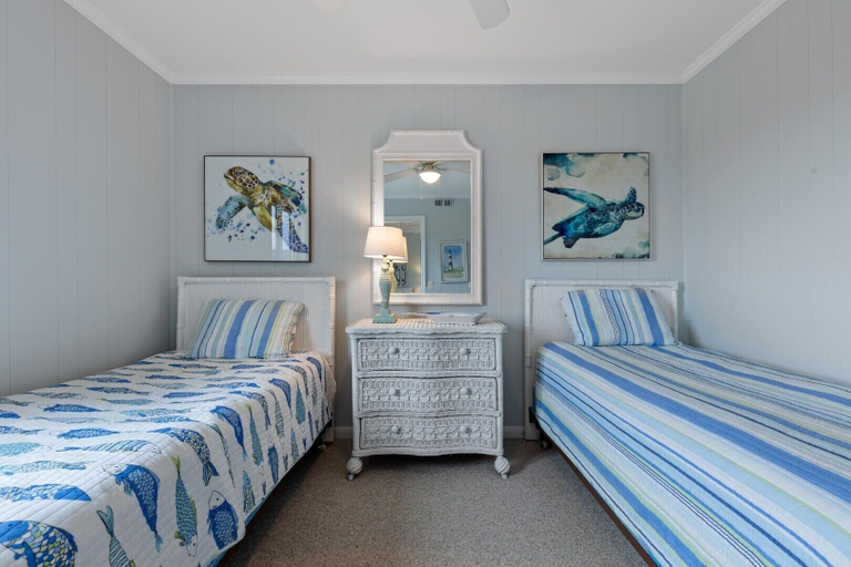 Room 4, Southwinds J12 2 Bedroom Condo by RedAwning, Carteret