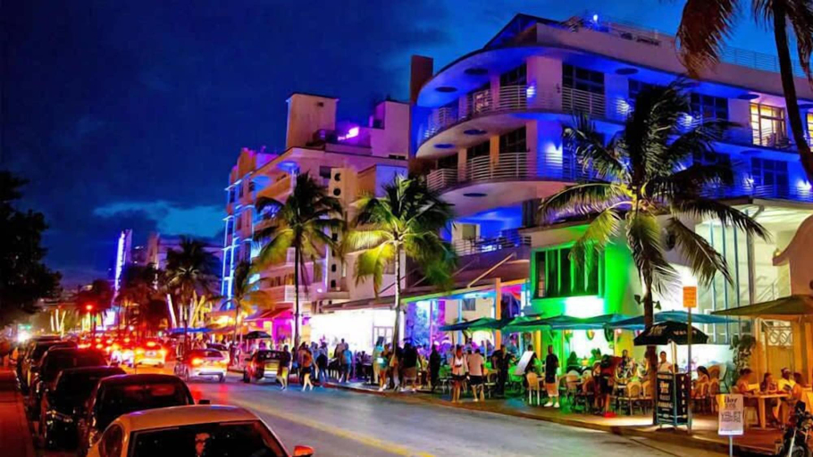 Interior 3, Cozy 1 Bedroom Beach Apartment, Walk to Miami Beach, Miami-Dade