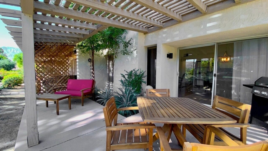 Interior 3, Desert Escape, Riverside