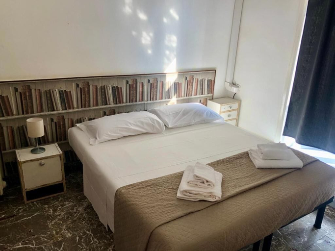 Bedroom 3, Silton's Room, Rome