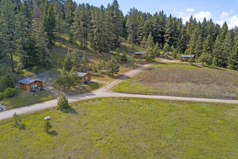 Room 5, Homestead Cabin in Oroville, Okanogan
