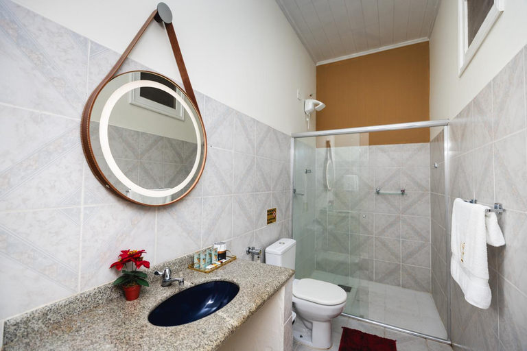 Bathroom 5, Hotel SPA Paraiso, Guajará