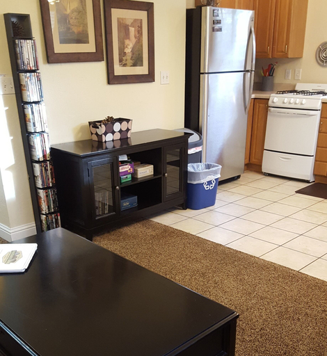 Private kitchen 3, Nature's Inn B&B, Madera