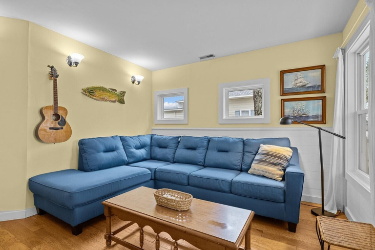 Living area 3, Mr. Bennie's Cafe 2 Bedroom Home by RedAwning, Carteret