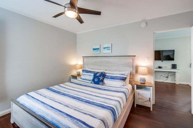 Bedroom 2, Manhattan Shores 1C, San Diego