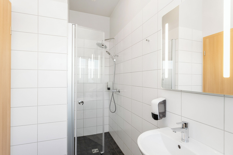 Bathroom 5, Hotel Vellir, Hafnarfjörður