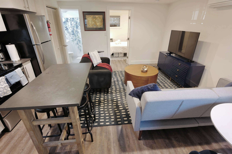 Interior 3, Over on Oak Street, Washington D.C.