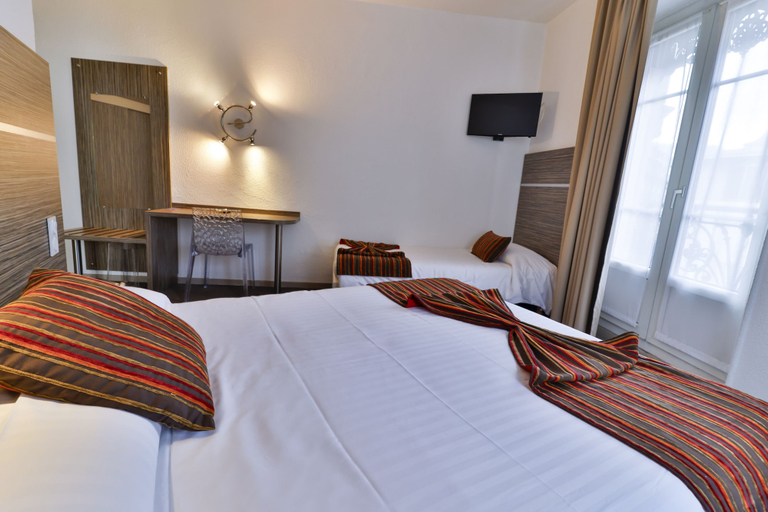 Bedroom 3, Hôtel de l'Europe Grenoble Hyper Centre, Isère