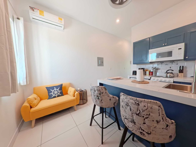 Interior 5, 21 North Hotel