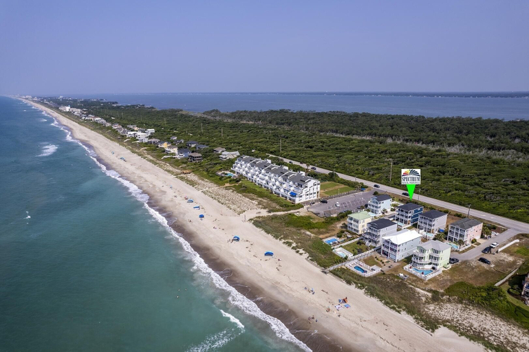 Beach 3, Forever Blue 6 Bedroom Home, Carteret