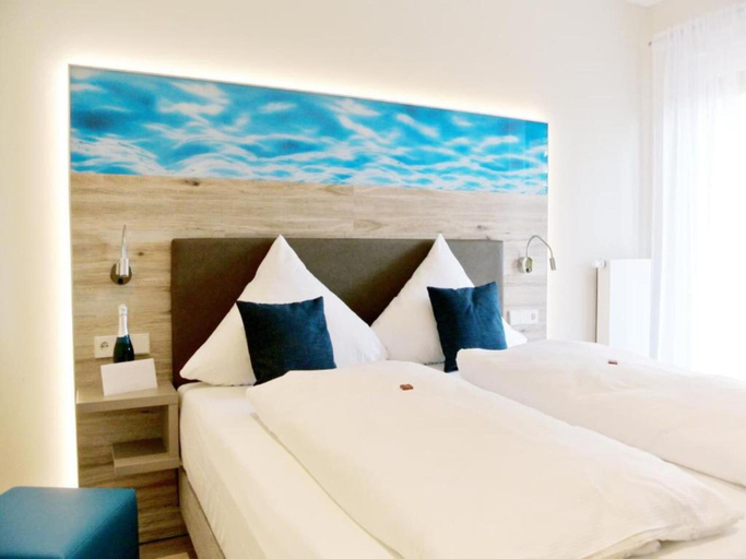 Room 3, Bernsteinsee Hotel and Ferien Suite With Terrace, Gifhorn