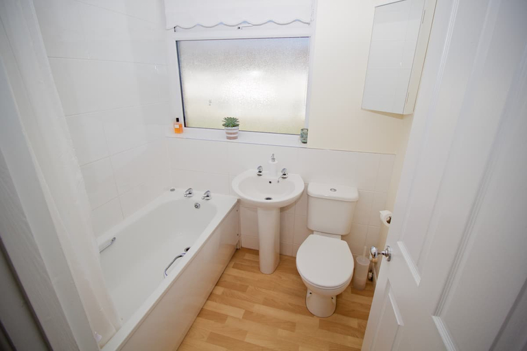 Bathroom 5, Ringswell, Bath and North East Somerset