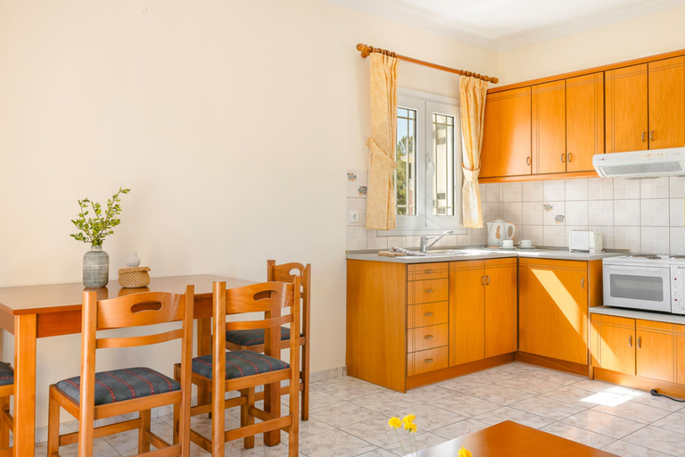 Room 5, Kallithea Studios & Apartments, Ionian Islands