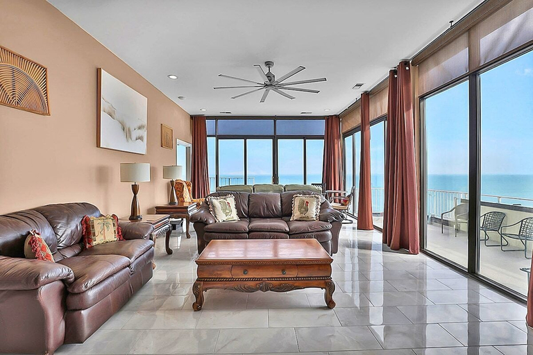 Interior 2, Sands Beach Club Ph1114, Horry
