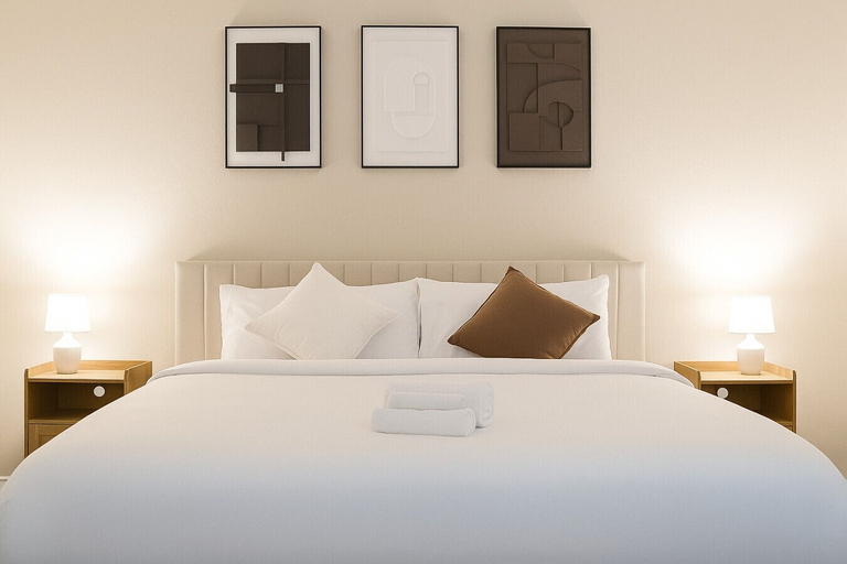 Interior 3, Kingbed, Resort Style Pool, Gym, Neartheheights, Houston