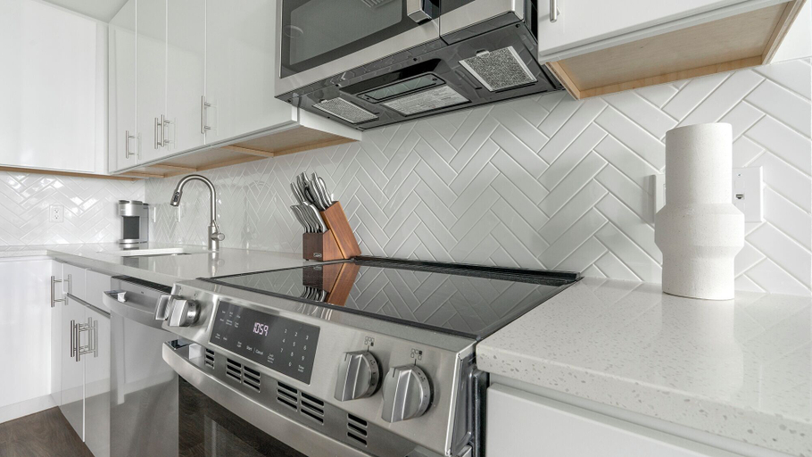 Private kitchen 5, Landing Furnished Apartments - Naples, FL, Collier