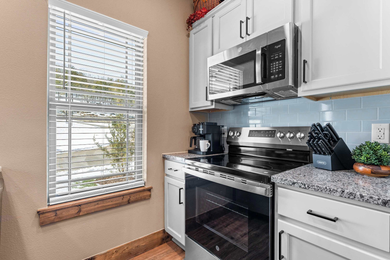 Private kitchen 3, Timberline Hideaway - w/ Hot Tub, Stone