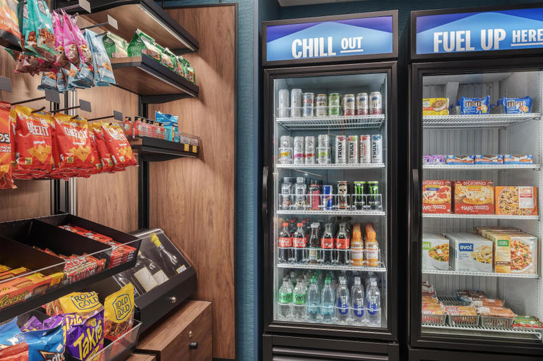 Food & Drinks 5, Hampton Inn Leesburg/Tavares, Lake