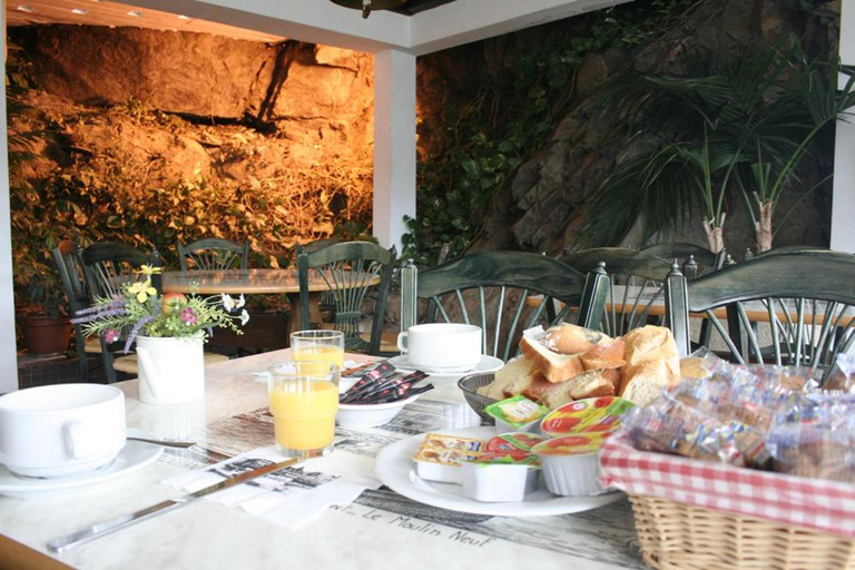 Food & Drinks 5, Contact Hotel Le Moulin Neuf Chantonnay, Vendée
