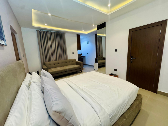 Room 3, LUMAANA RESIDENCES, AbujaMun