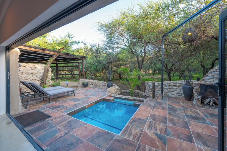 Sport & Beauty 4, Foxy Crocodile Bush Lodge & Kruger Safaris, Ehlanzeni
