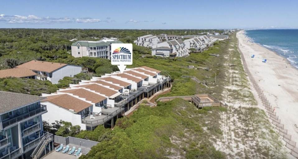 Beach 5, Oceans 6 4 Bedroom Condo by RedAwning, Carteret