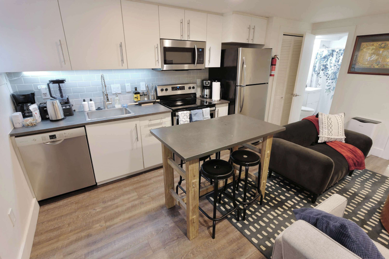 Interior 2, Over on Oak Street, Washington D.C.