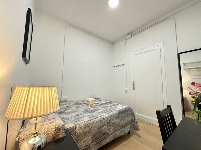 Bedroom 4, Nuevo Roger, Barcelona