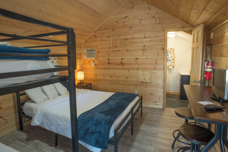 Room 1, HTR Black Hills, Pennington
