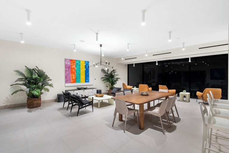 Lobby sitting area 4, 225 N Distric Building - Miami location - We Host, Miami-Dade