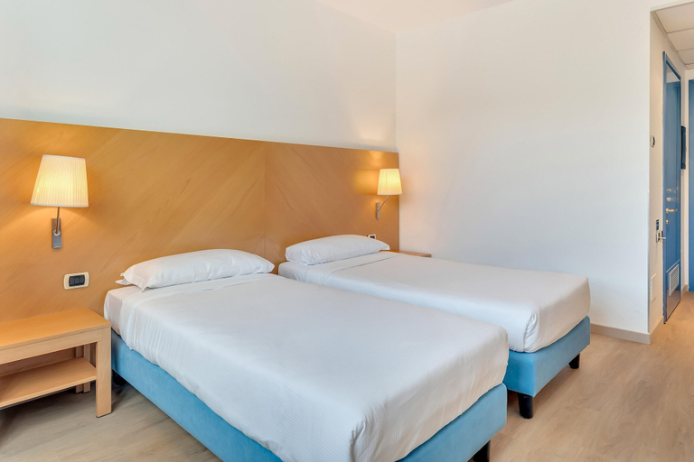 Bedroom 3, B&B HOTEL Bergamo Executive, Bergamo
