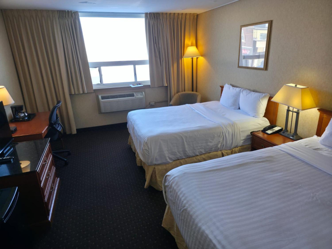 Bedroom 3, Clarion Hotel, Greater Sudbury