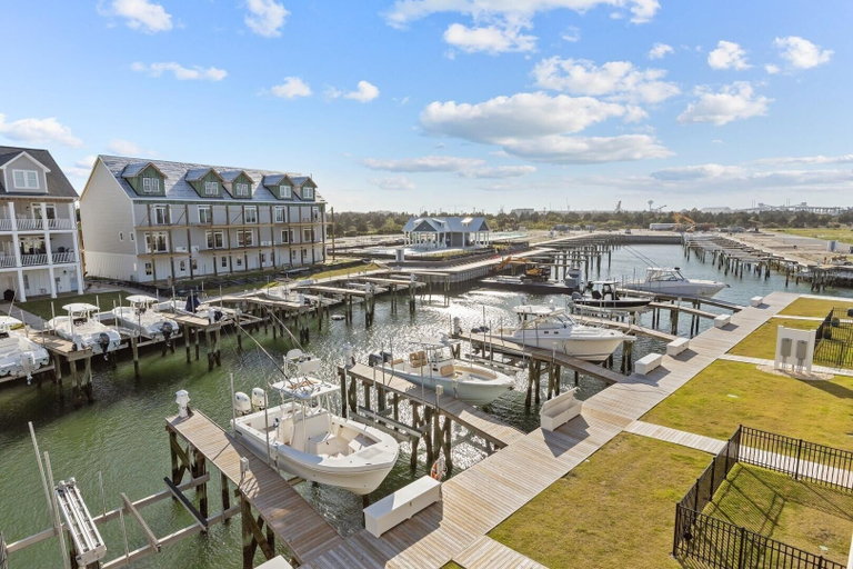 Marina 2, South Breeze 3 Bedroom Townhouse by RedAwning, Carteret