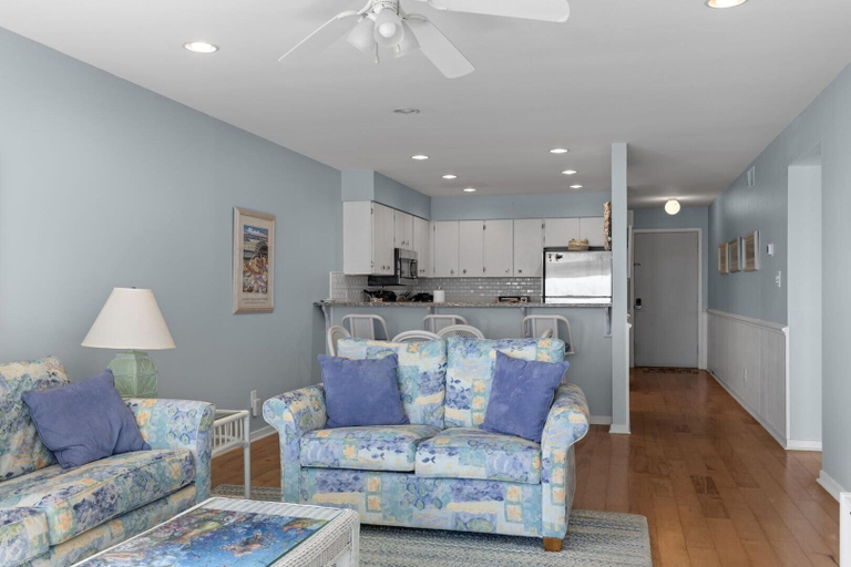 Living area 2, Breakers C32 2 Bedroom Condo by RedAwning, Carteret