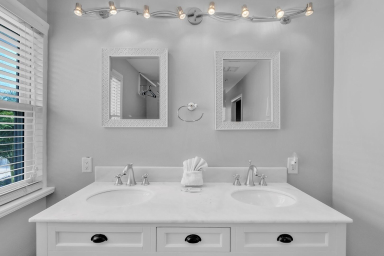Bathroom 4, 1 Step Closer 2 Bedroom Villa by RedAwning, Manatee