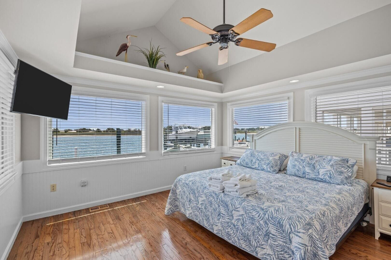 Room 2, Creek Watch 4 Bedroom Home by RedAwning, Carteret