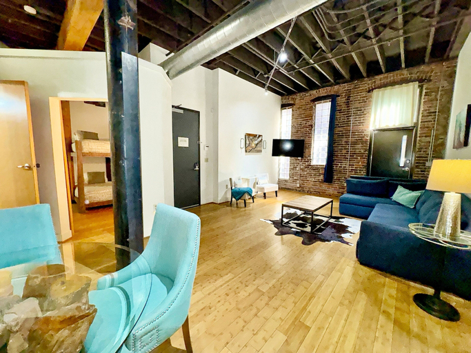 Interior 5, Nashville Rock, Davidson