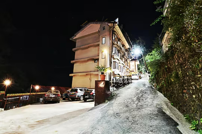 Exterior & Views 1, Hotel Silverine, Shimla