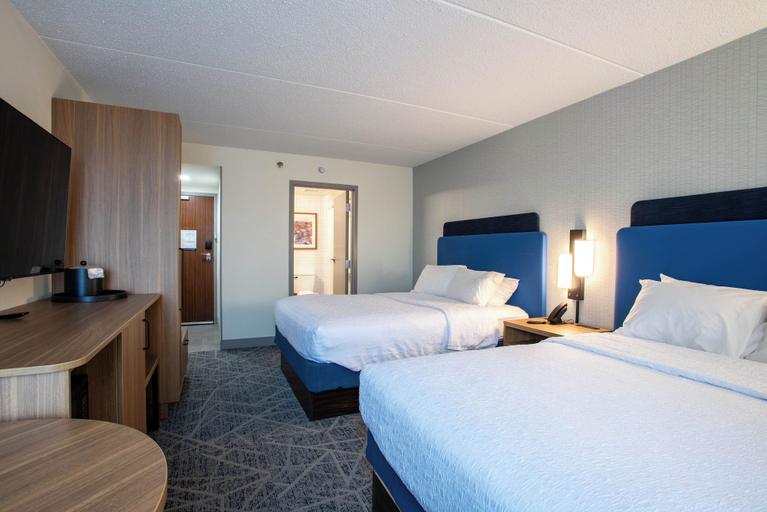 Bedroom 2, Hampton Inn by Hilton York, York