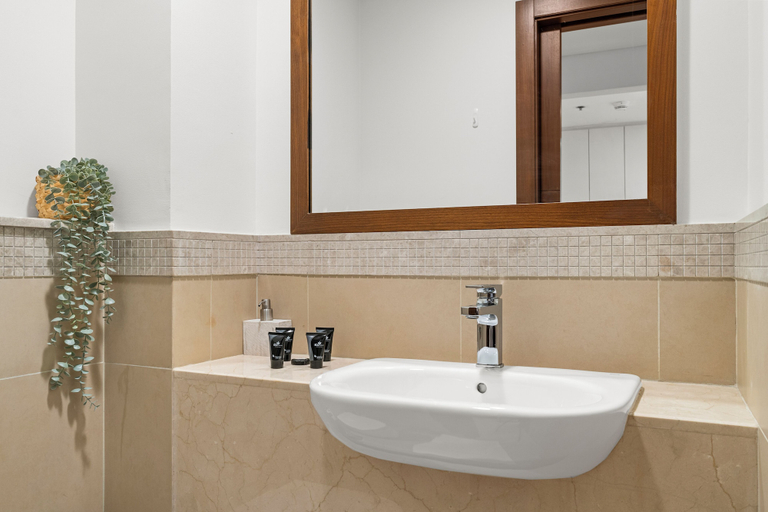 Bathroom 3, Burj Vista - Prime Downtown Dubai, Dubai