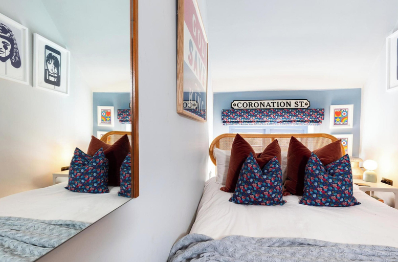 Room 2, The Loft by the Bay in Scarborough, North Yorkshire