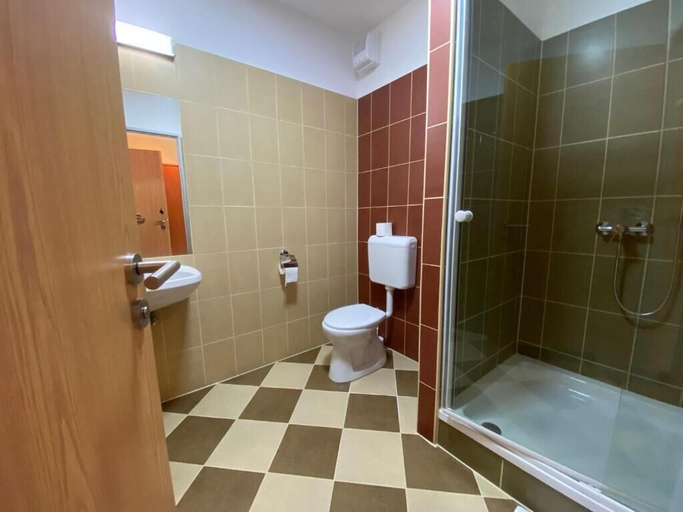 Bathroom 5, Arkánum Wellness Hotel, Fonyód