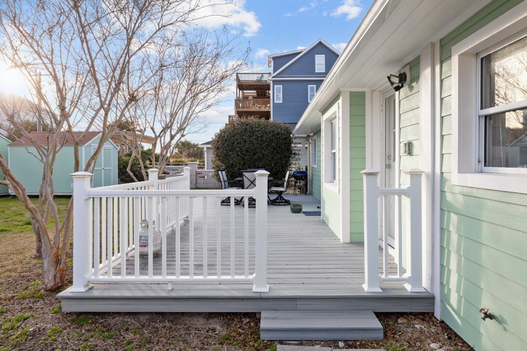 Terrace/patio, Salt Life 3 Bedroom Home by RedAwning, Carteret