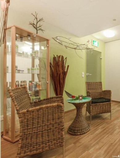 Game room 5, Kaiserhof Feldberg Wheelchair Accessible Room, Mecklenburgische Seenplatte